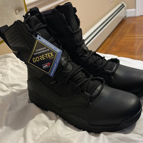 Nike Black GORE-TEX Tactical Boots main image 4